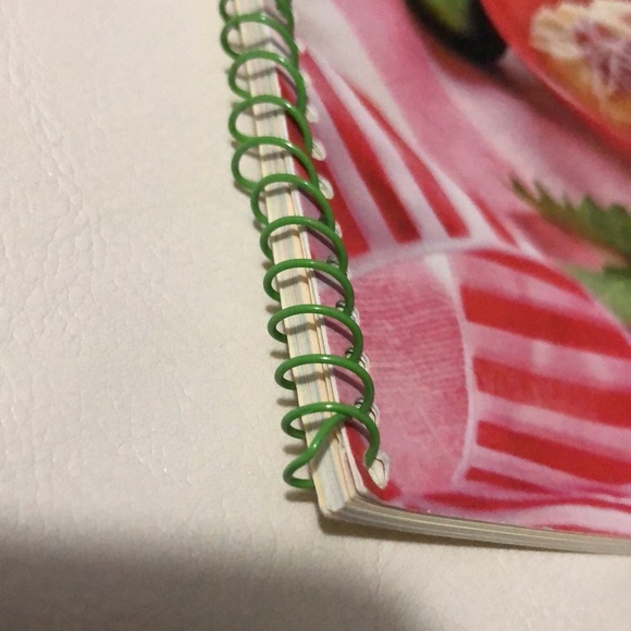 2011 We Energies Cookie Book - Picture 16 of 16